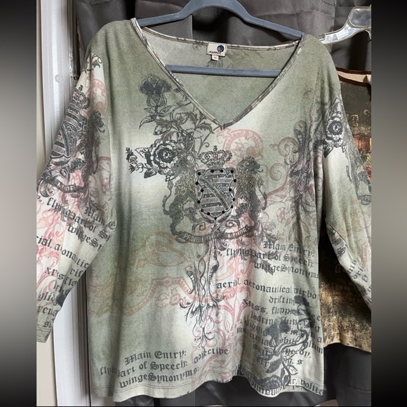 Set of two 90’s scripted shirts - Picture 5 of 10